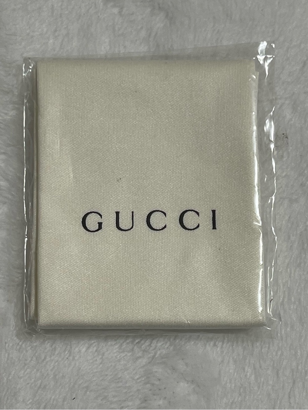 Authentic Gucci Off-White Microfiber Glasses Cleaning Cloth Brand New